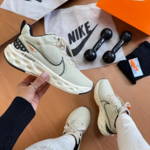 Nike React Infinity Run FK Bege/Preto